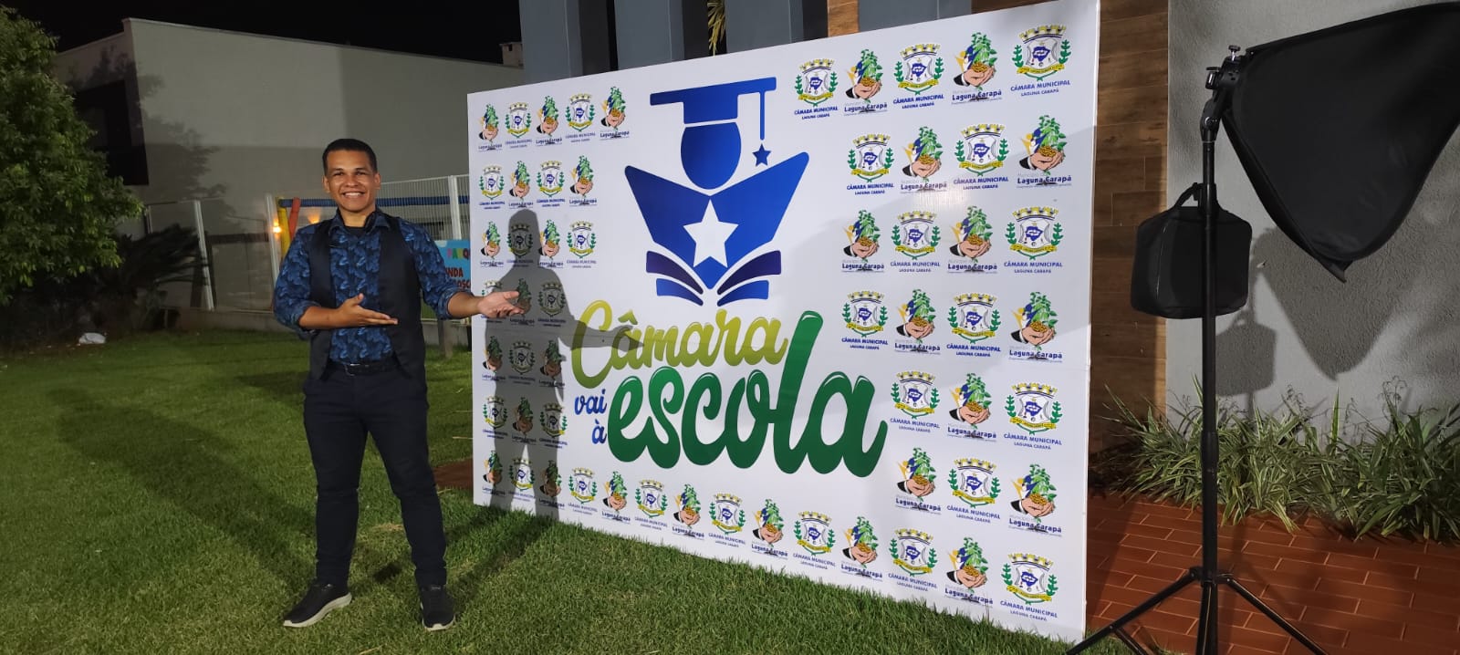 Show de Mágica no Encerramento do Programa Câmara Vai à Escola em Laguna Carapã MS