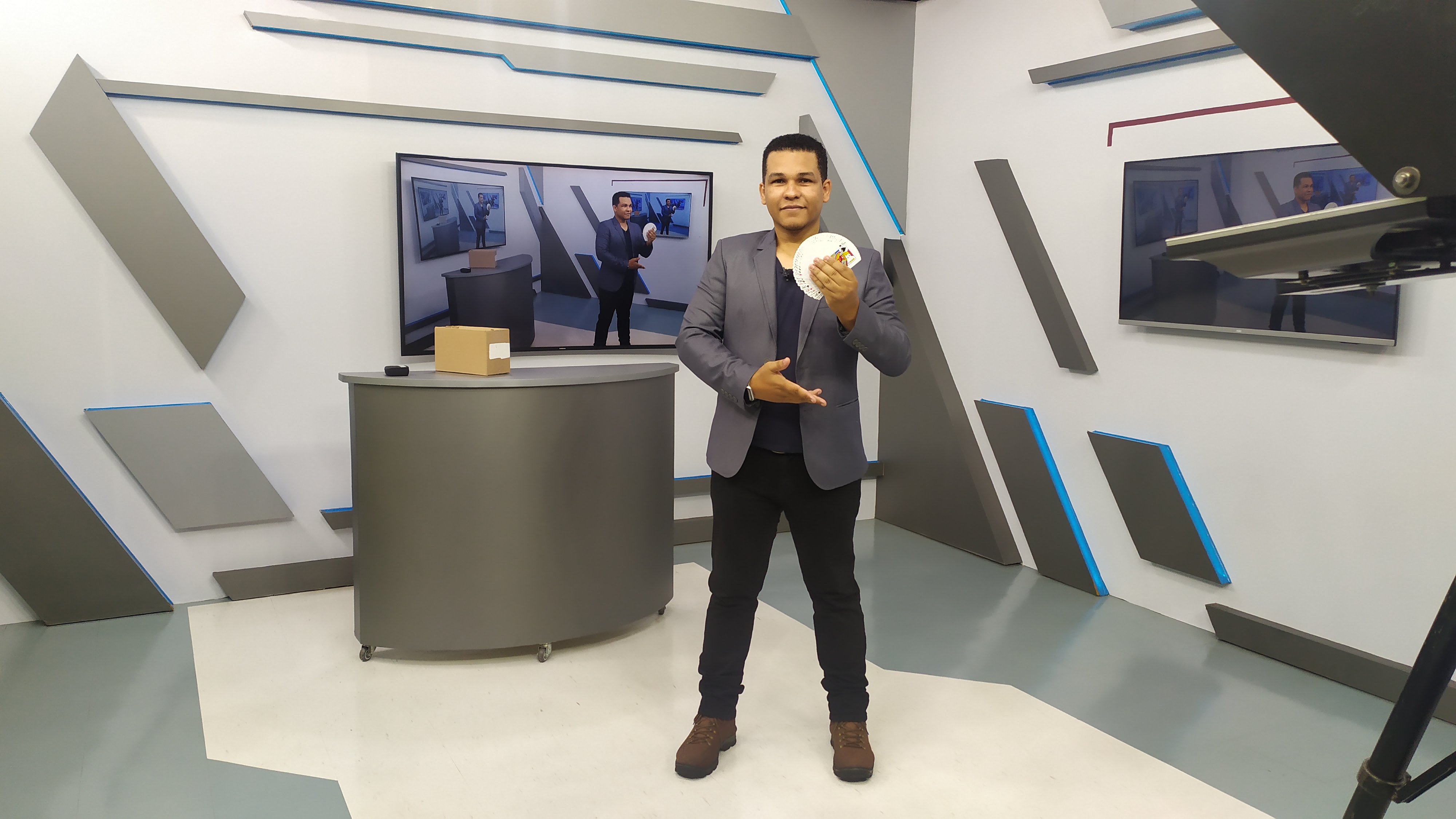 Thiper no Bastidores